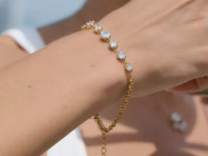 zara flower armbånd